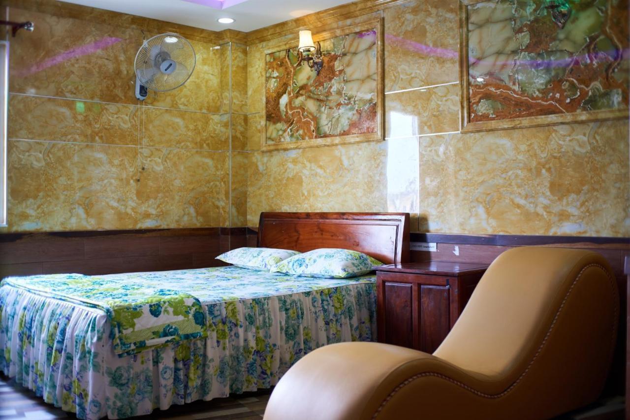 Hoa Anh Dao 2 Hotel Thuan An Εξωτερικό φωτογραφία